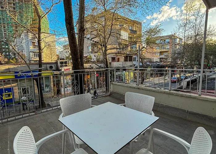 Apartment Spacious Fancy *