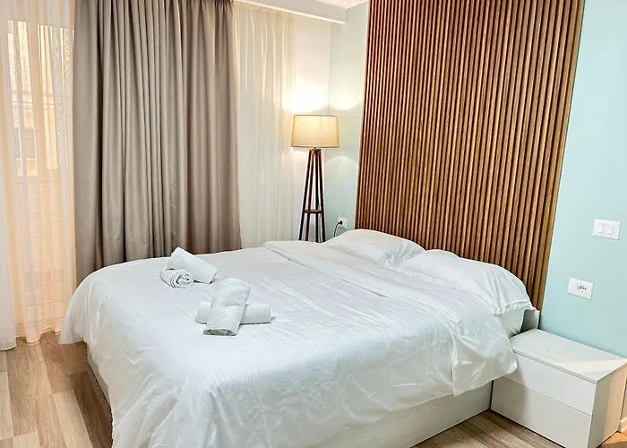 Apartment Spacious Fancy Tirana