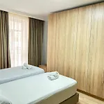 דירה Spacious Fancy *